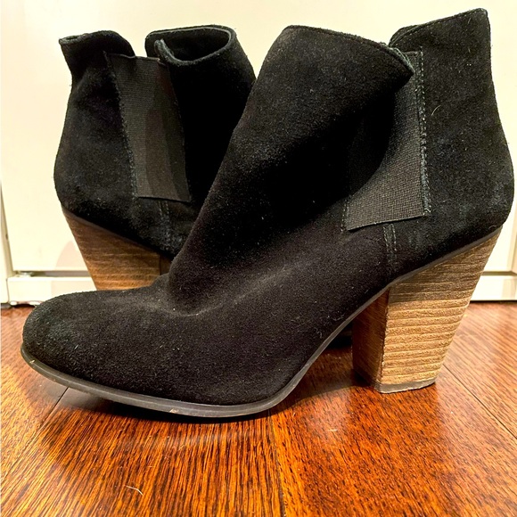 Sole Society Block Heel Black Suede Boot - Picture 3 of 4